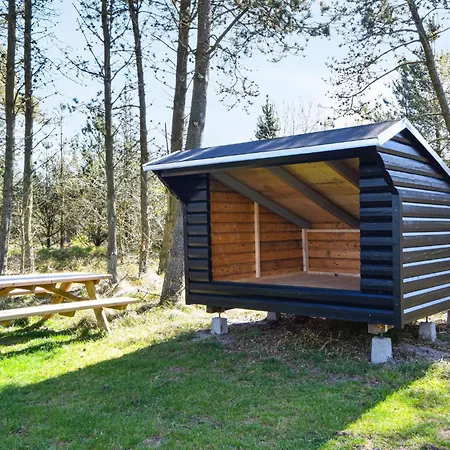 5 Bedroom Amazing In Blavand