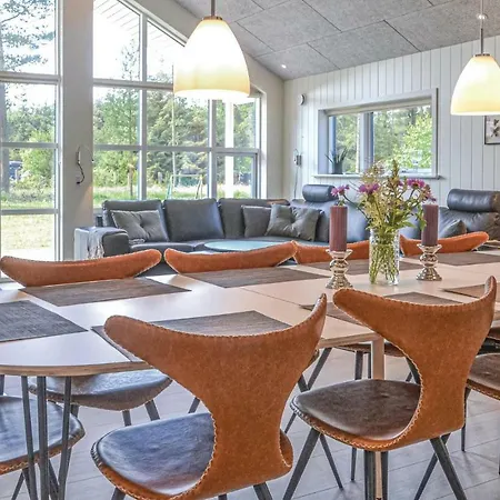 5 Bedroom Amazing In * Blavand