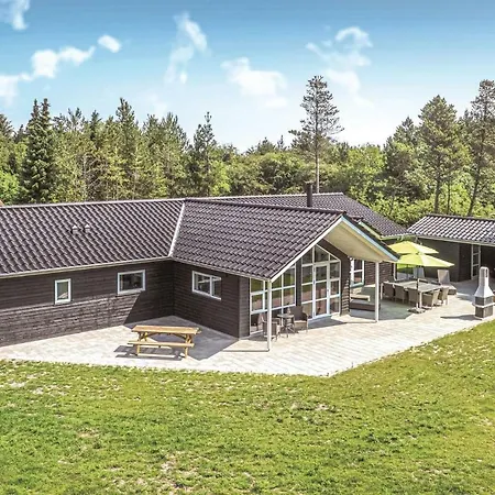 5 Bedroom Amazing In *