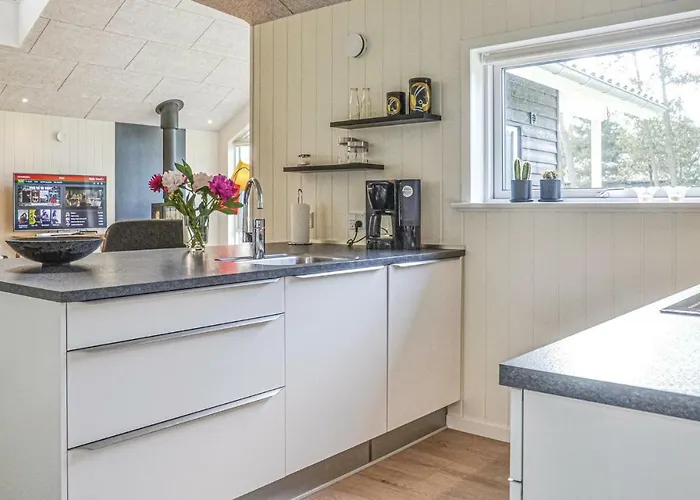 Five-bedroom In